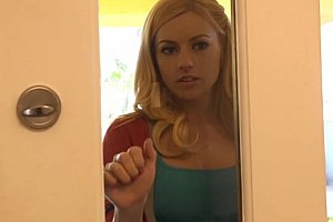 ellahughes影片